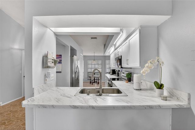 11005 KENBROOK DRIVE, Riverview, FL 33578