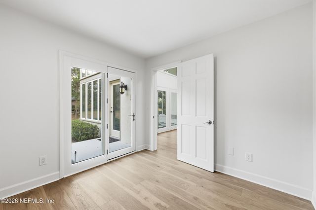 10126 W COURTYARDS Place, Jacksonville, FL 32256