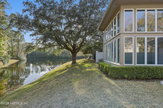 10126 W COURTYARDS Place, Jacksonville, FL 32256