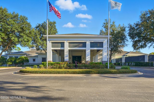 10126 W COURTYARDS Place, Jacksonville, FL 32256