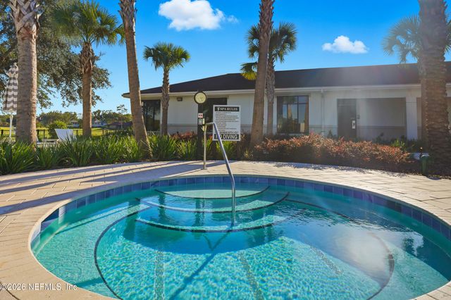 10126 W COURTYARDS Place, Jacksonville, FL 32256