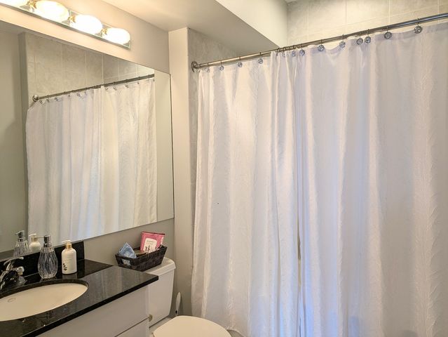 33 W Ontario Street 40D, Chicago, IL 60654