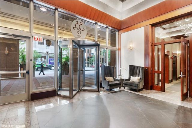 33 W Ontario Street 40D, Chicago, IL 60654