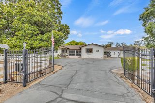 9535 Bradshaw Rd, Elk Grove, CA 95624