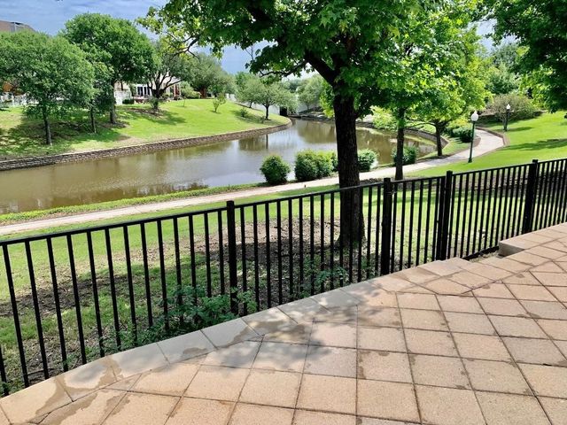 9418 Blue Jay Way, Irving, TX 75063