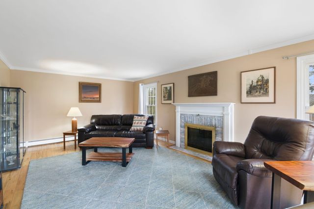 143 Hillwinds Road, Brattleboro, VT 05301