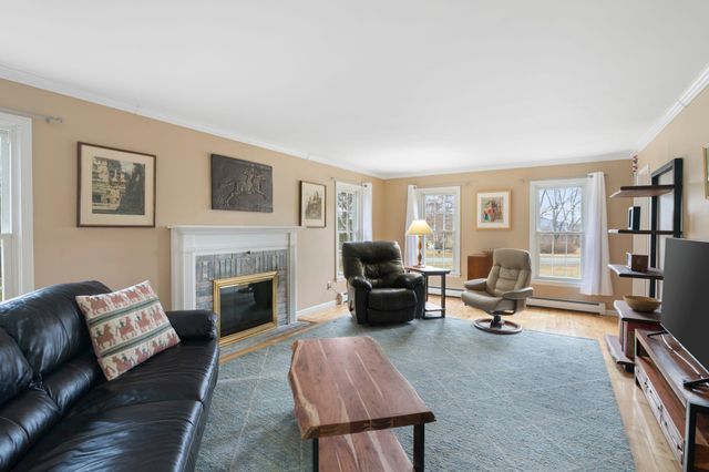 143 Hillwinds Road, Brattleboro, VT 05301