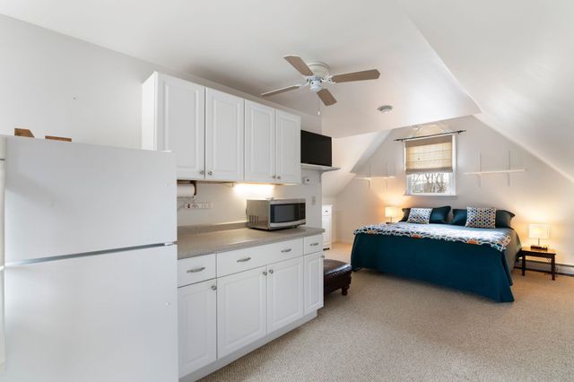 143 Hillwinds Road, Brattleboro, VT 05301