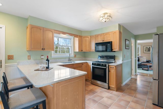 143 Hillwinds Road, Brattleboro, VT 05301