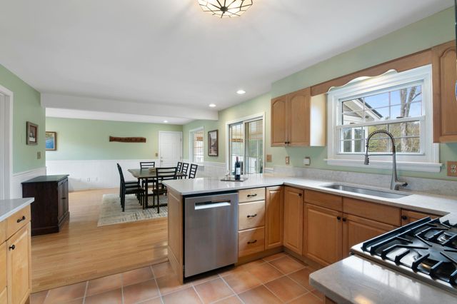 143 Hillwinds Road, Brattleboro, VT 05301