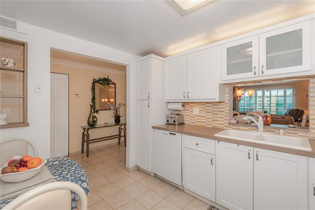 200 SE 5th Avenue 505, Dania Beach, FL 33004