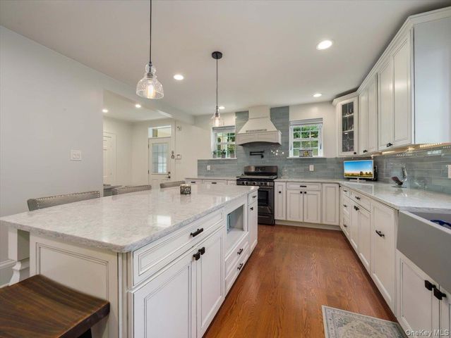 11 Viohl Way, Garnerville, NY 10923