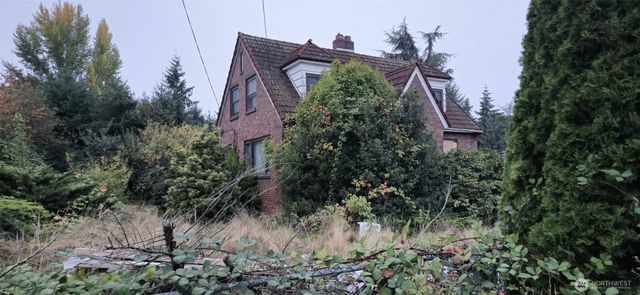 2857 S 152nd Street, Seatac, WA 98188