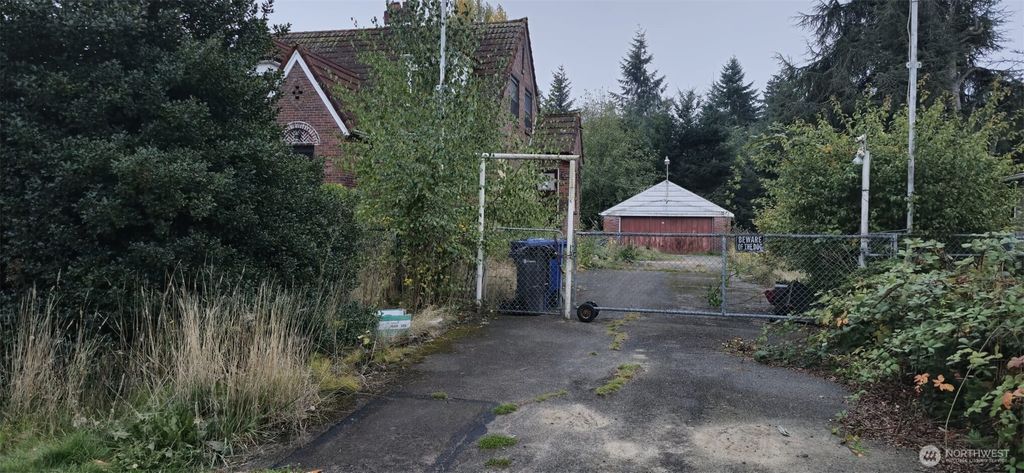 2857 S 152nd Street, Seatac, WA 98188