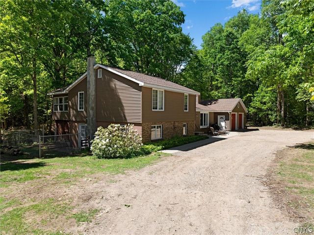 100 Sarah Drive, Annsville, NY 13471