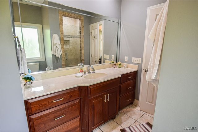 6905 Clements Foley Rd, Northport, AL 35473