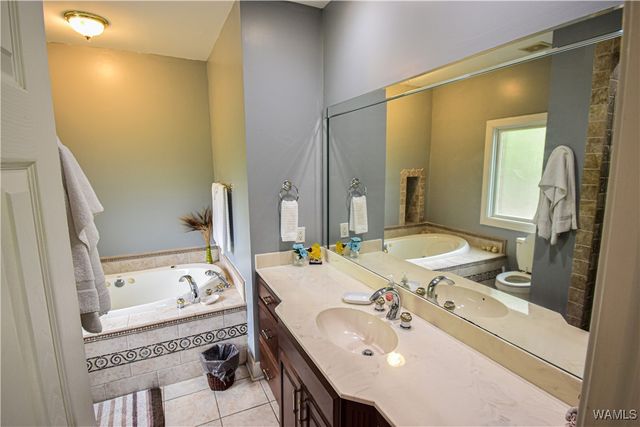 6905 Clements Foley Rd, Northport, AL 35473