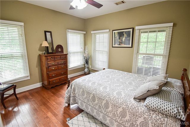 6905 Clements Foley Rd, Northport, AL 35473