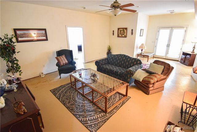 6905 Clements Foley Rd, Northport, AL 35473