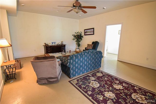 6905 Clements Foley Rd, Northport, AL 35473