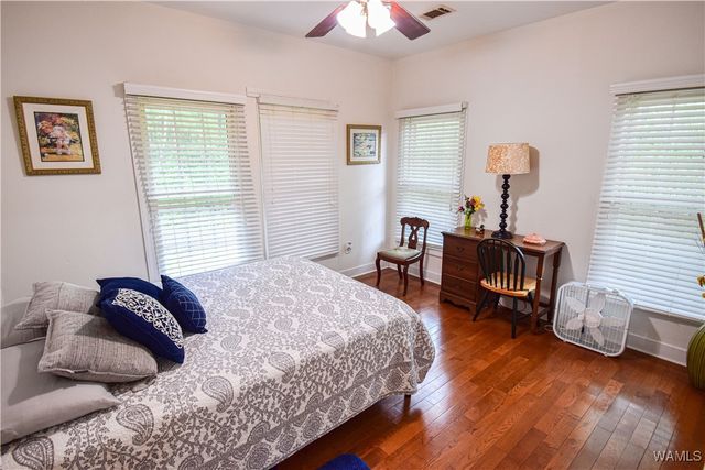 6905 Clements Foley Rd, Northport, AL 35473