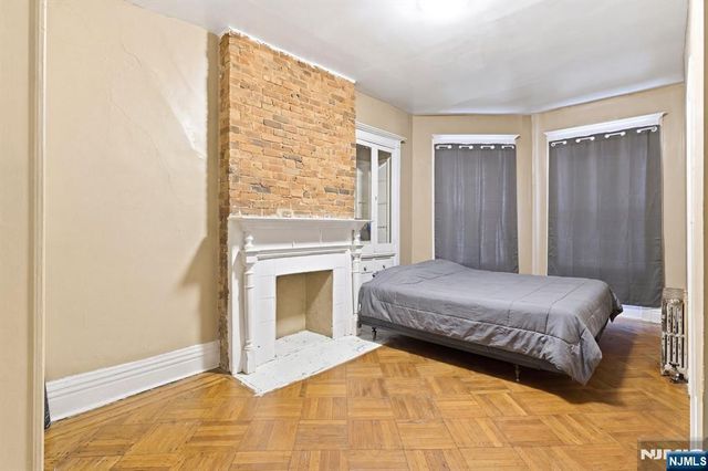 464-466 Summer Avenue, Newark, NJ 07104