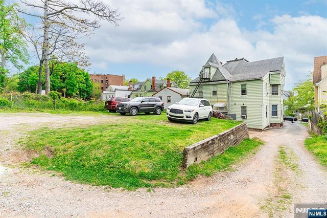 464-466 Summer Avenue, Newark, NJ 07104