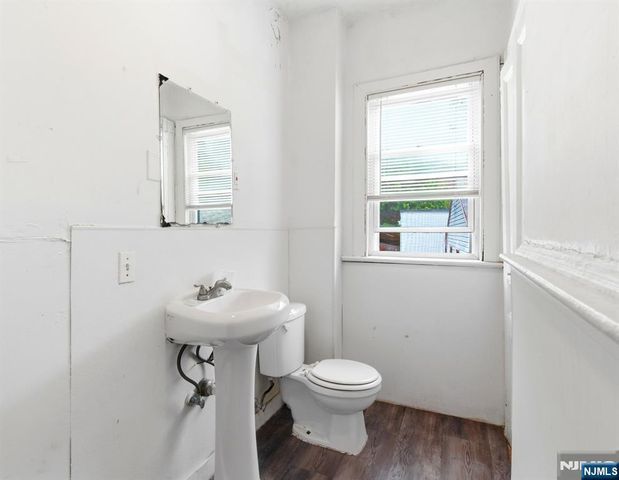 464-466 Summer Avenue, Newark, NJ 07104
