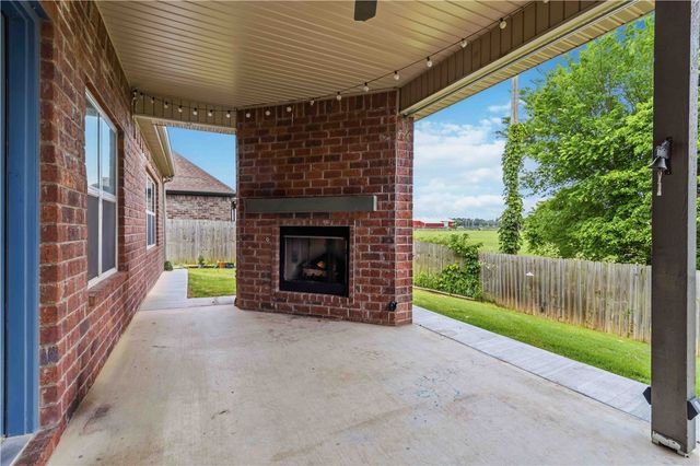 1261 Hope Street, Centerton, AR 72719