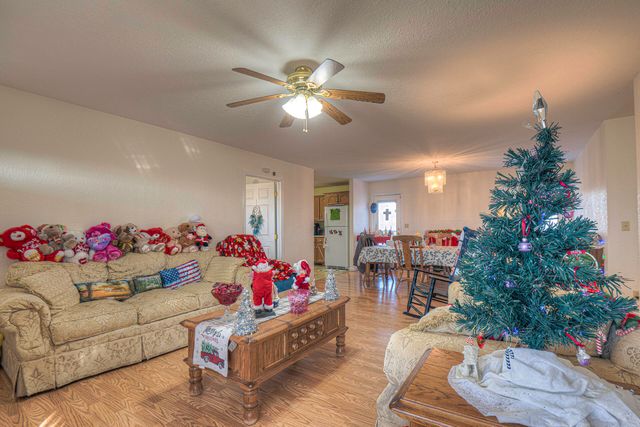 80 Ivey Road, Trenton, GA 30752