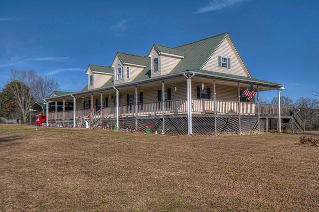 80 Ivey Road, Trenton, GA 30752