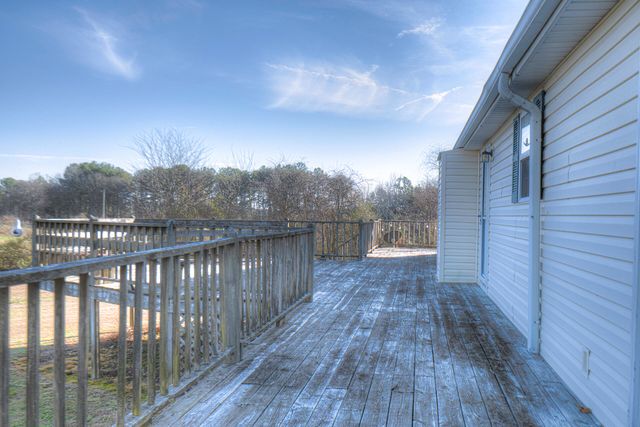 80 Ivey Road, Trenton, GA 30752