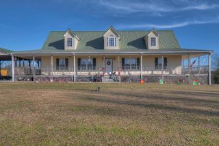 80 Ivey Road, Trenton, GA 30752