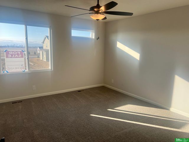 17604 Willit Street, Bennington, NE 68007