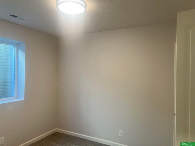 17604 Willit Street, Bennington, NE 68007