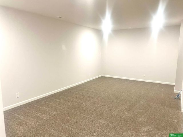 17604 Willit Street, Bennington, NE 68007