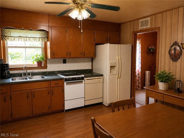 4453 19th Avenue, Parkersburg, WV 26101