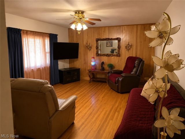 4453 19th Avenue, Parkersburg, WV 26101
