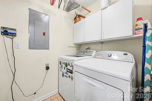 3408 Farm Lake Drive, Concord, NC 28027