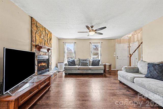 3408 Farm Lake Drive, Concord, NC 28027