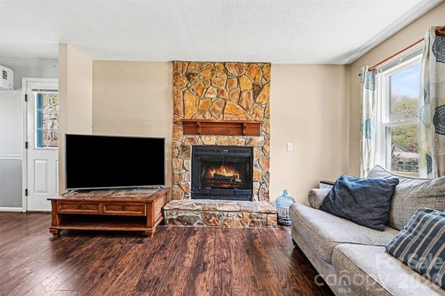 3408 Farm Lake Drive, Concord, NC 28027