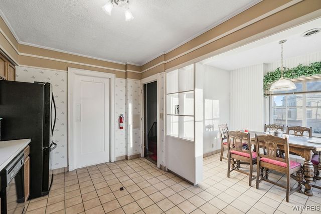 640 Park Place, Niagara Falls, NY 14301