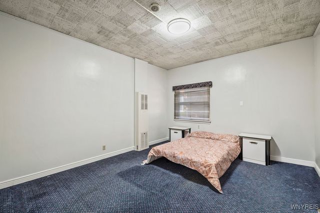 640 Park Place, Niagara Falls, NY 14301