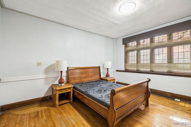 640 Park Place, Niagara Falls, NY 14301