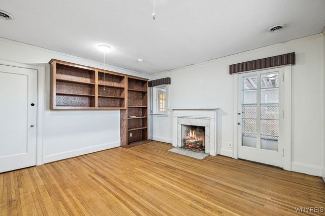 640 Park Place, Niagara Falls, NY 14301