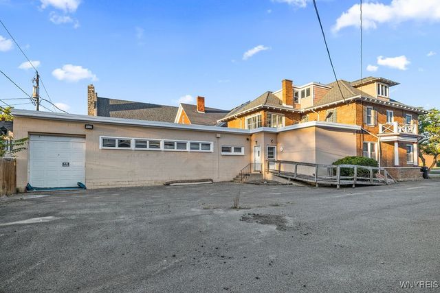 640 Park Place, Niagara Falls, NY 14301