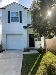 2308 WOODDALE Street, Jacksonville, FL 32207