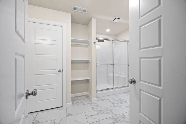 1721 Whitney Lane, Rogers, AR 72758