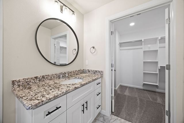 1721 Whitney Lane, Rogers, AR 72758