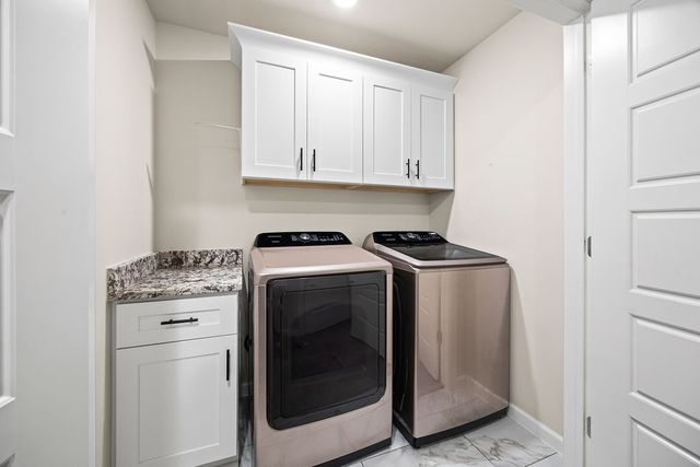 1721 Whitney Lane, Rogers, AR 72758